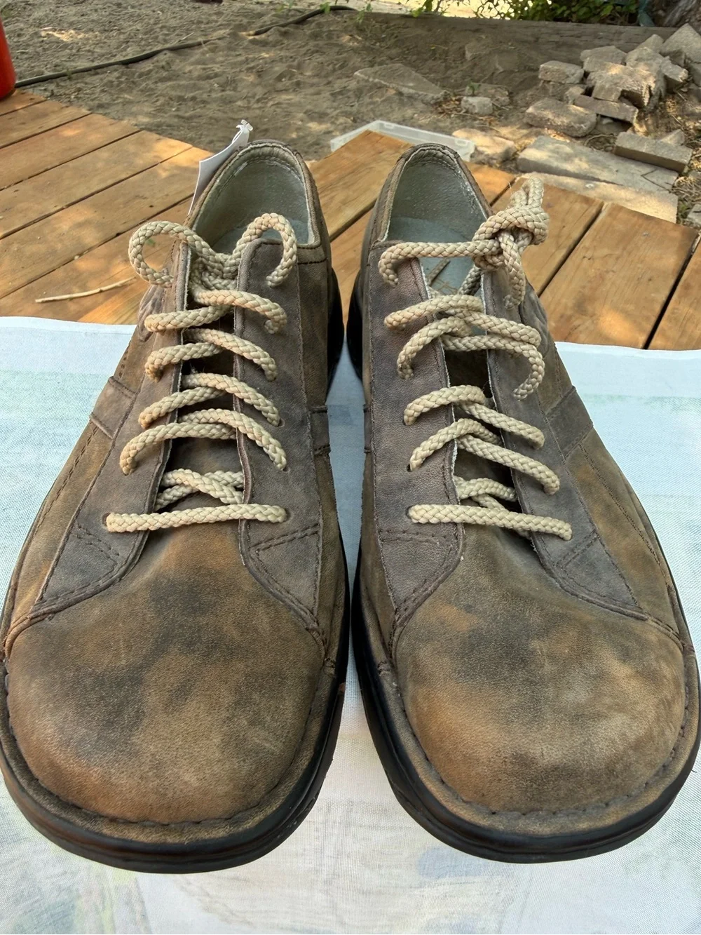 Merrell World Piece Oxford Shoes in dark brown leather